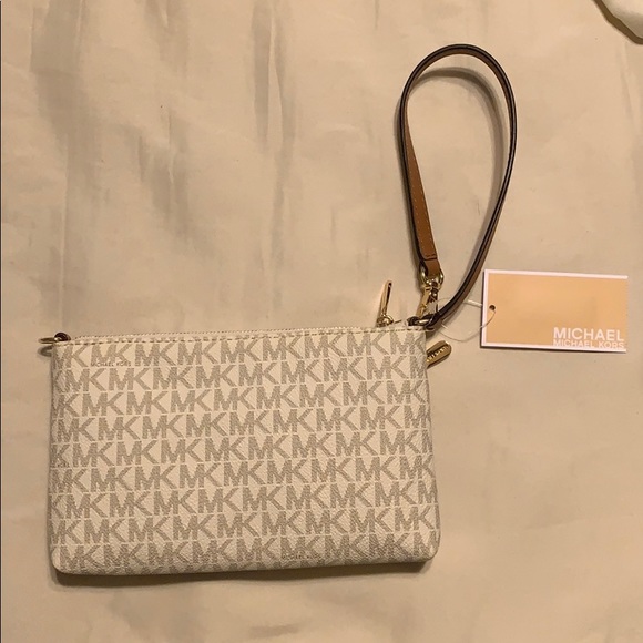 Michael Kors Vanilla Wristlet - Picture 2 of 3
